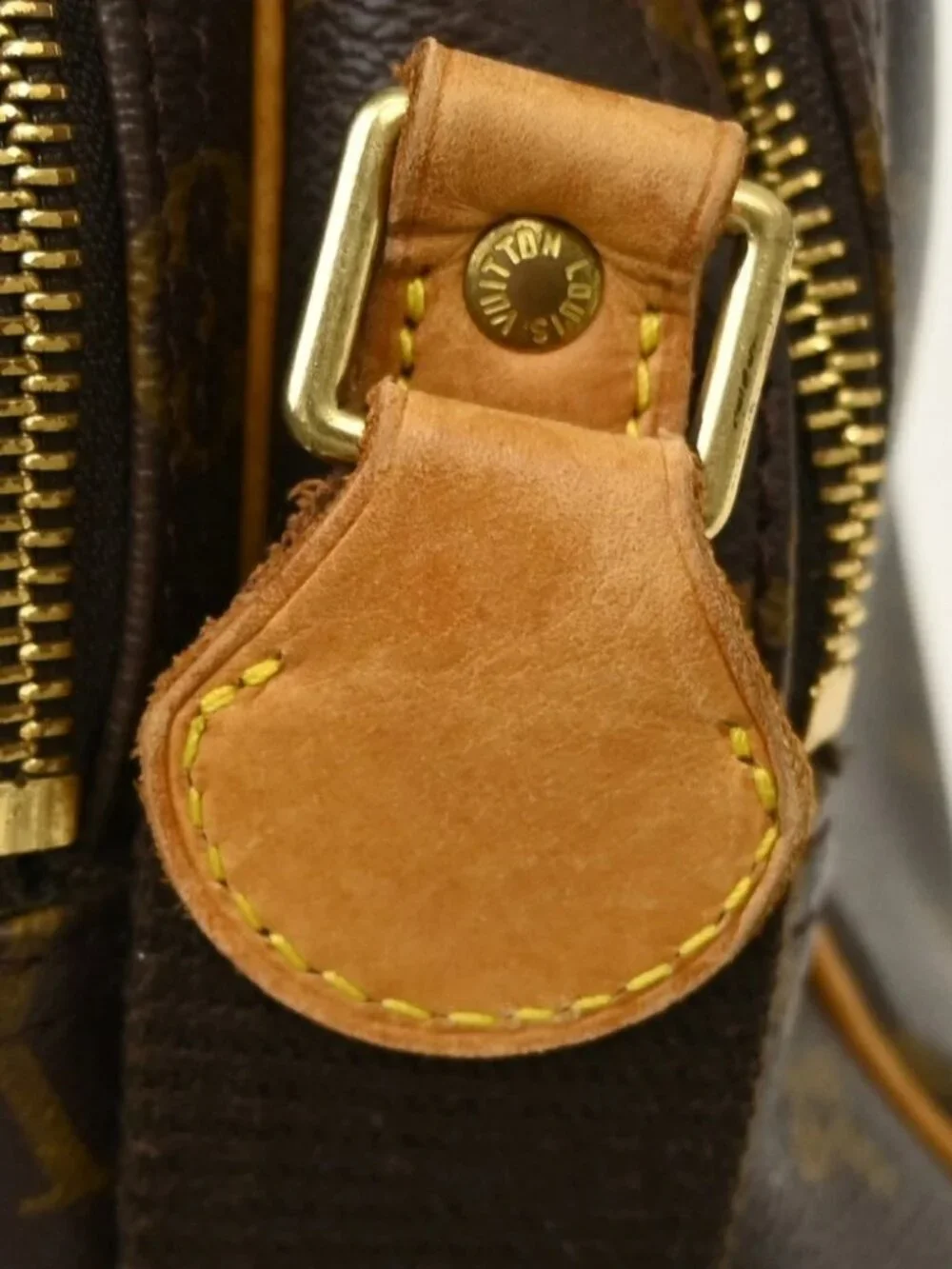 LOUIS VUITTON REPORTER PM MESSENGER SHOULDER BAG
